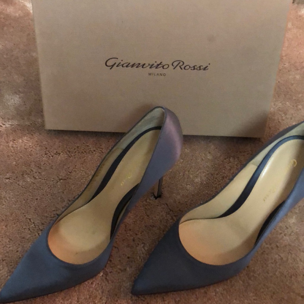 Brand New Gianvito Rossi Grey Satin Heals